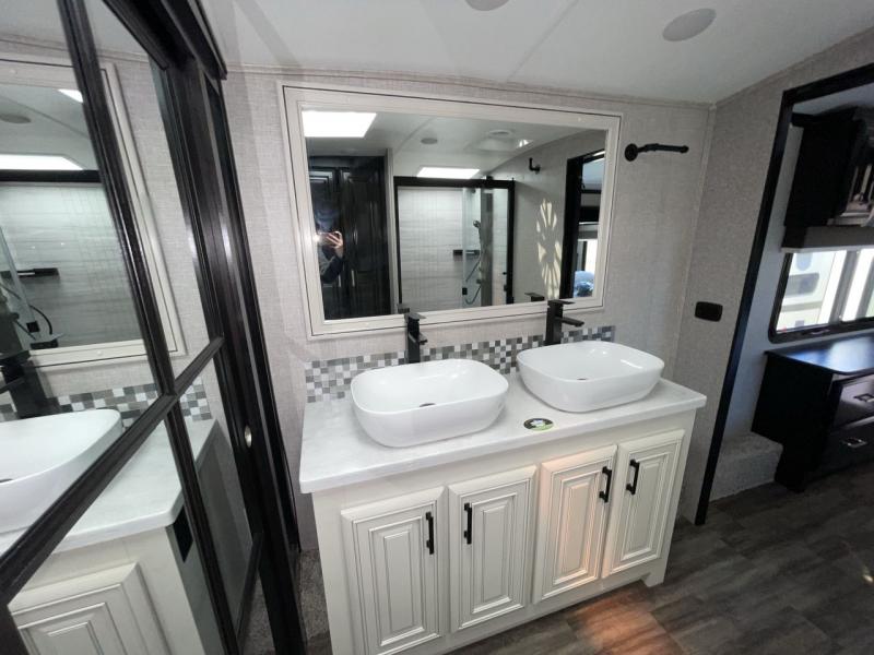 new Fifth Wheel Trailers Jayco Pinnacle for sale, in Concord, NC Thumbnail 17