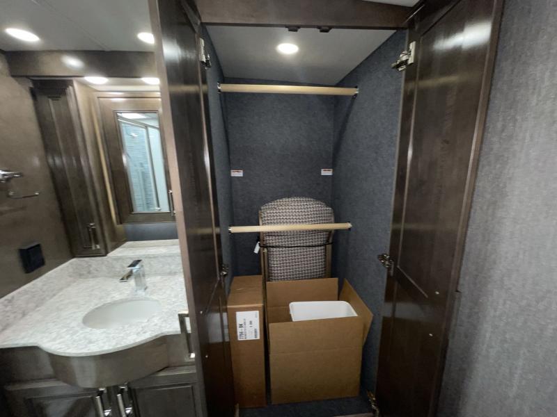new Camper / RV American Coach American Dream for sale, in Concord, NC Thumbnail 13