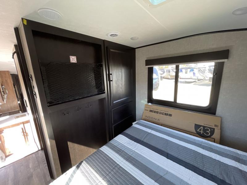 new Fifth Wheel Trailers Jayco Eagle HT for sale, in Concord, NC Thumbnail 13