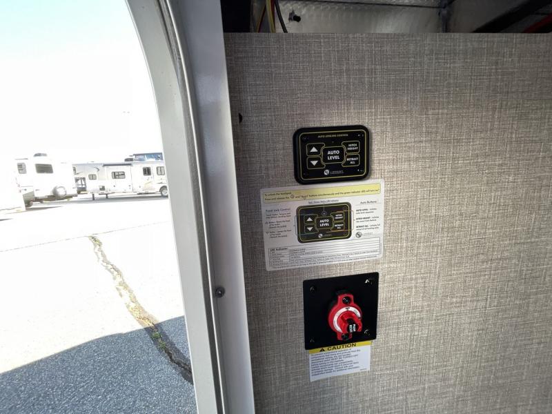 new Fifth Wheel Trailers Jayco Eagle HT for sale, in Concord, NC Thumbnail 17