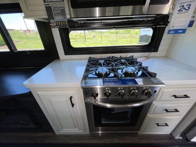 new Fifth Wheel Trailers Jayco Pinnacle for sale, in Concord, NC Thumbnail 6