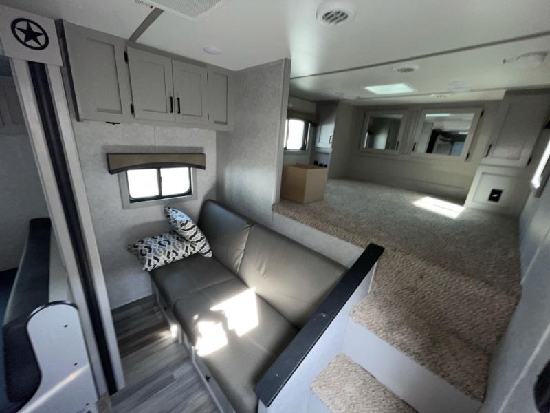 new Horse Trailers Bison Trailers  for sale, in Concord, NC Thumbnail 13