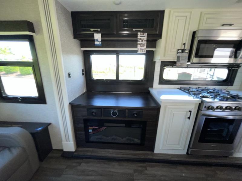new Fifth Wheel Trailers Jayco Pinnacle for sale, in Concord, NC Thumbnail 13