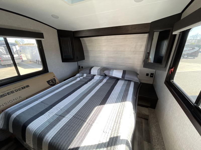 new Fifth Wheel Trailers Jayco Eagle HT for sale, in Concord, NC Thumbnail 12