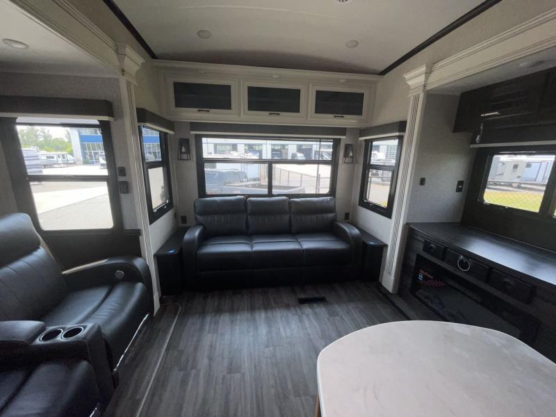 new Fifth Wheel Trailers Jayco Pinnacle for sale, in Concord, NC Thumbnail 9