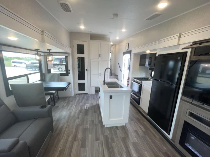 new Fifth Wheel Trailers Jayco Eagle HT for sale, in Concord, NC Thumbnail 3