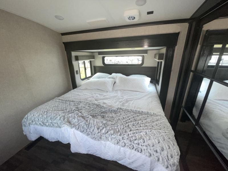 new Fifth Wheel Trailers Jayco Pinnacle for sale, in Concord, NC Thumbnail 13