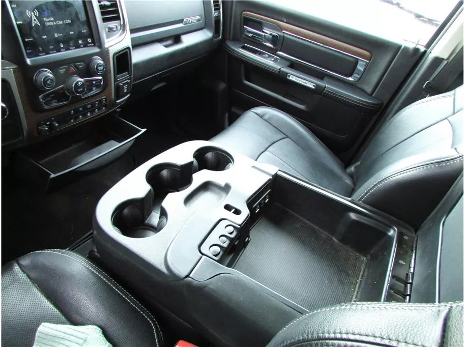 2018 Ram 2500 Laramie photo 13