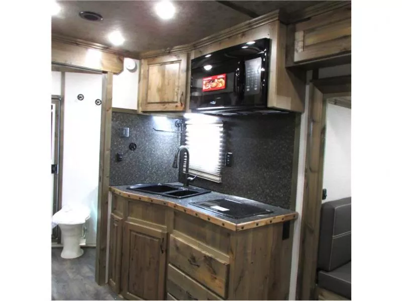 used Horse Trailers Trails West  for sale, in Madera, CA Thumbnail 18