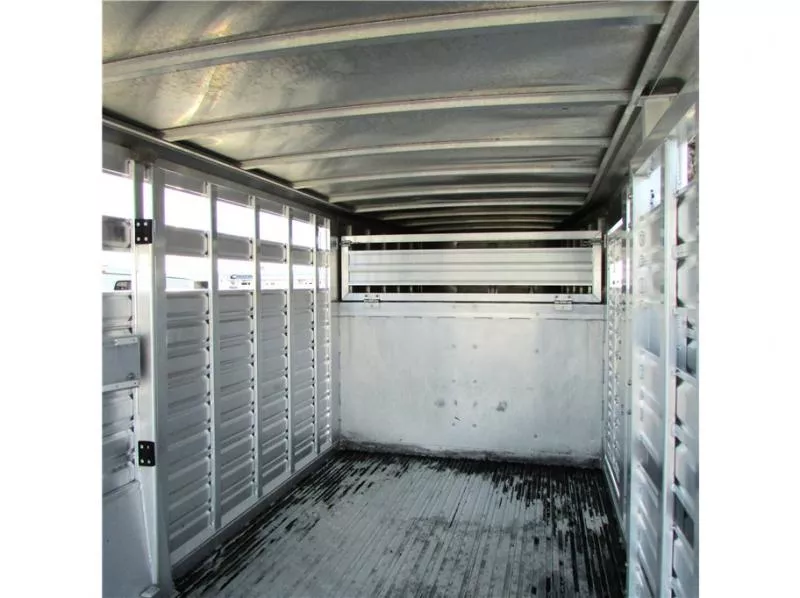 used Horse Trailers Featherlite  for sale, in Madera, CA Thumbnail 11