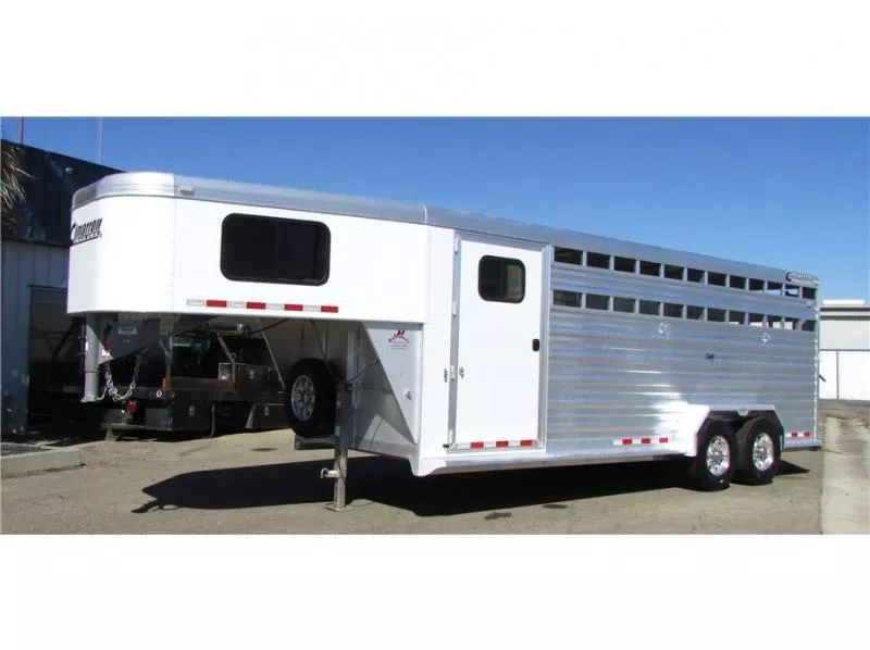 2019 Cimarron Trailers Lone Start Stock 20' GN double Tack Room
