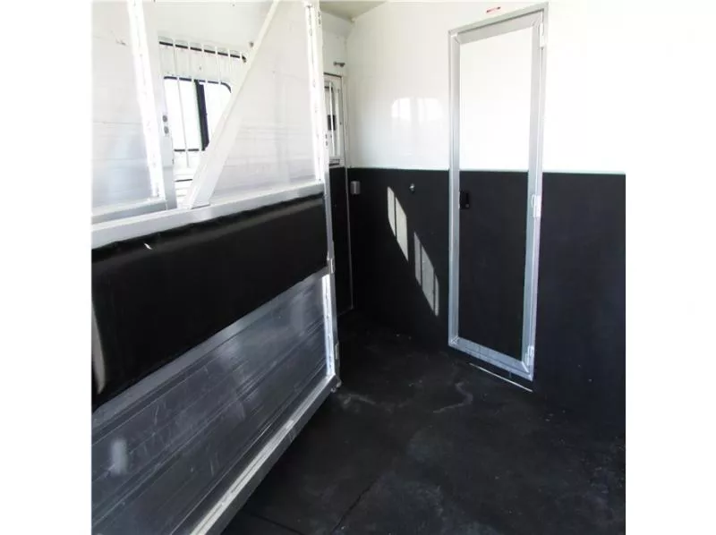 used Horse Trailers Cimarron Trailers  for sale, in Madera, CA Thumbnail 14