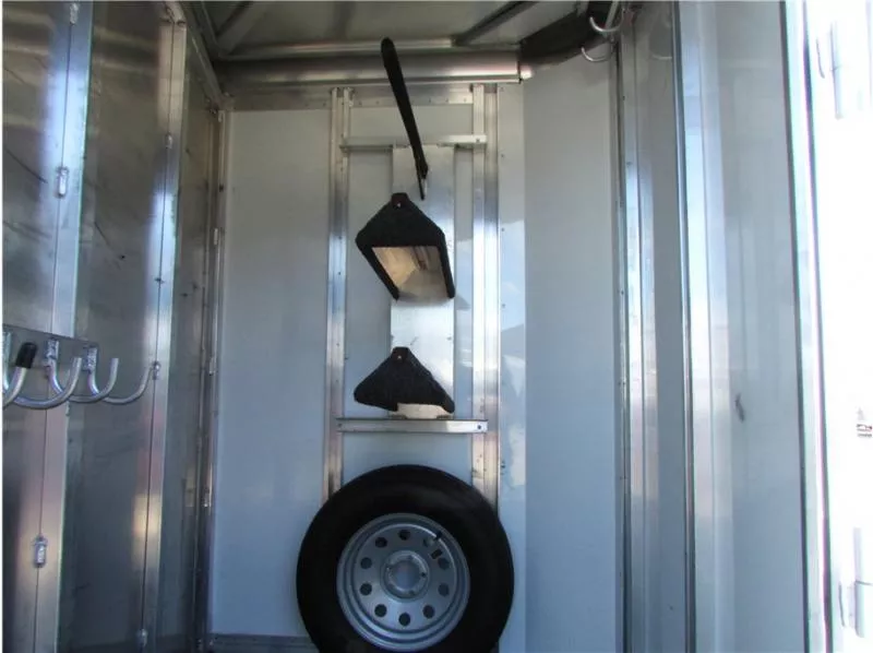 used Horse Trailers Elite Trailers  for sale, in Madera, CA Thumbnail 13