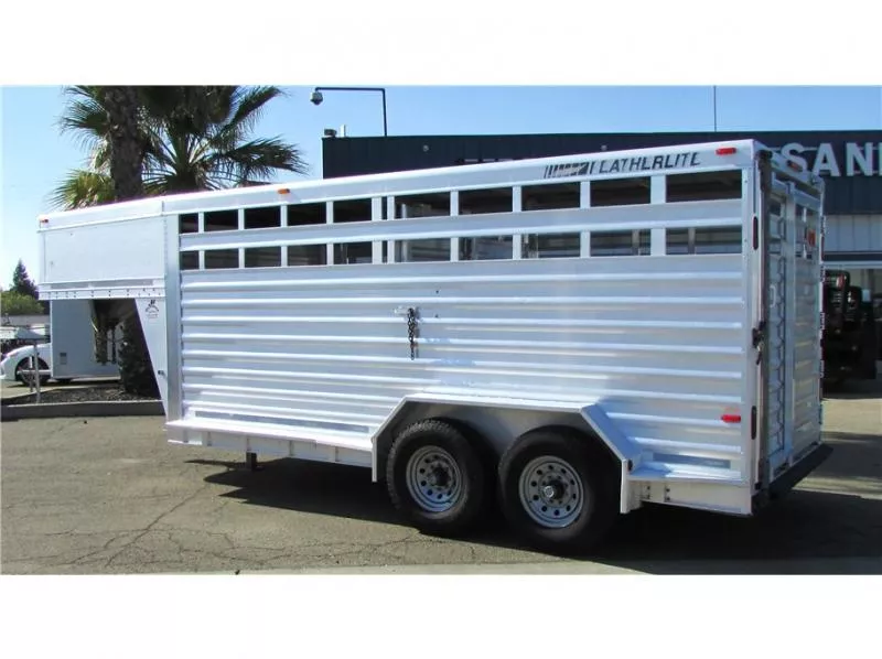 used Horse Trailers Featherlite  for sale, in Madera, CA Thumbnail 4