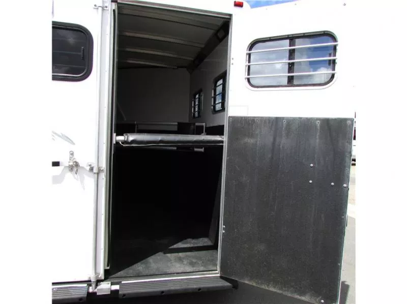 used Horse Trailers Sundowner Trailers  for sale, in Madera, CA Thumbnail 14