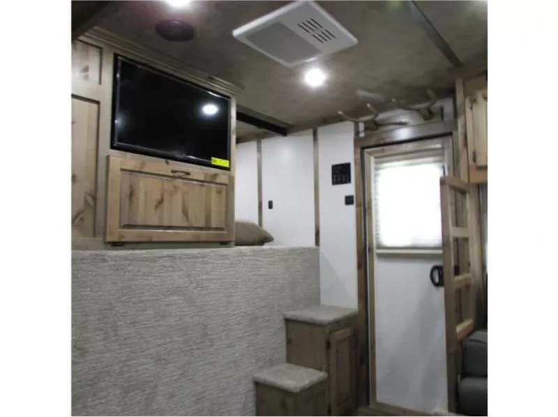 used Horse Trailers Trails West  for sale, in Madera, CA Thumbnail 16