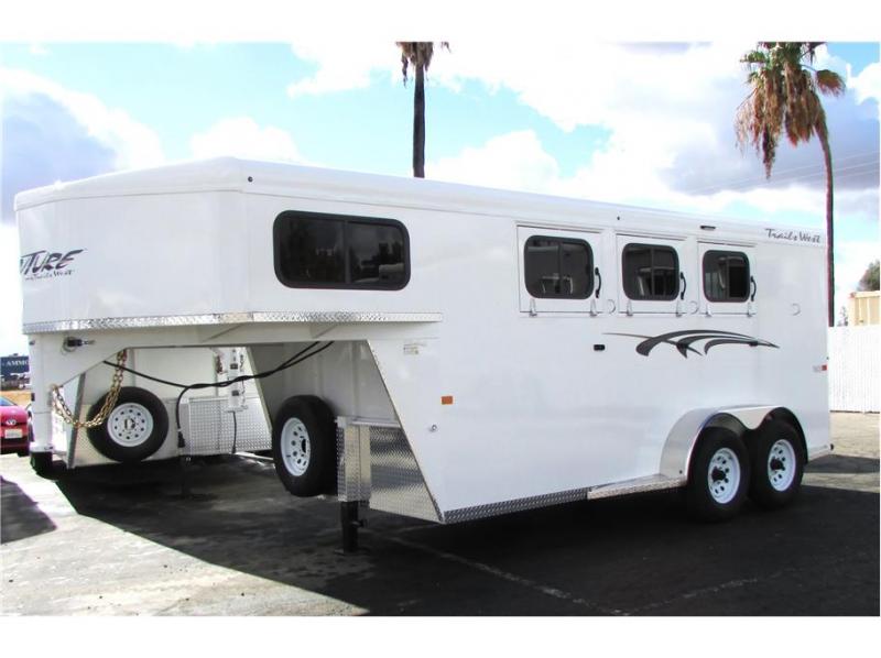 2023 Trails West Adventure MX w/tack room 2023 Trails West Adventure MX w/tack room