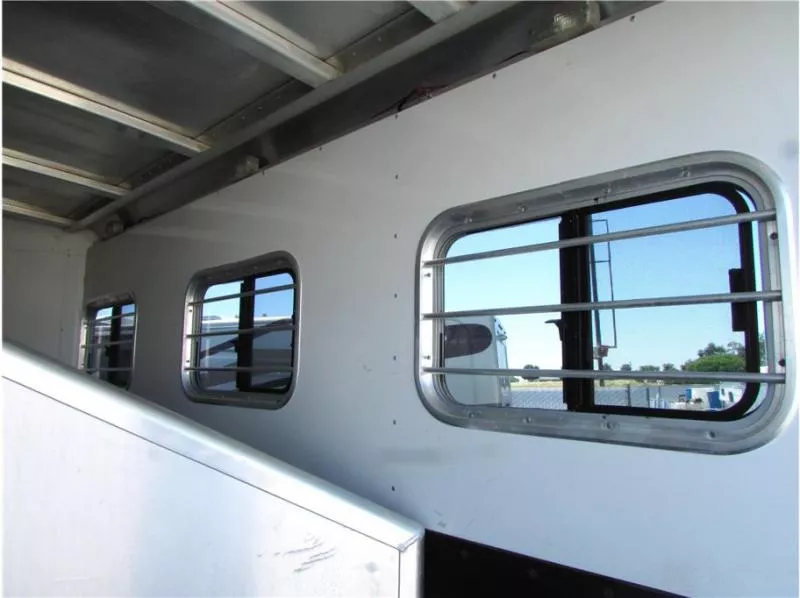 used Horse Trailers Exiss Trailers  for sale, in Madera, CA Thumbnail 17