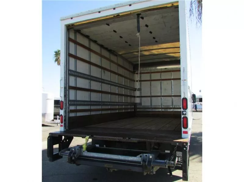 used Horse Trailers Isuzu  for sale, in Madera, CA Thumbnail 8