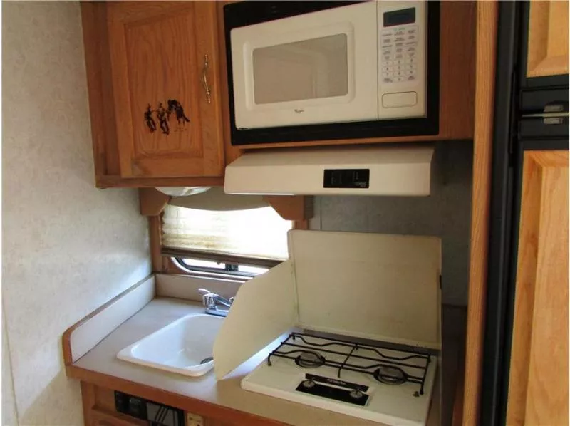 used Horse Trailers Exiss Trailers  for sale, in Madera, CA Thumbnail 27