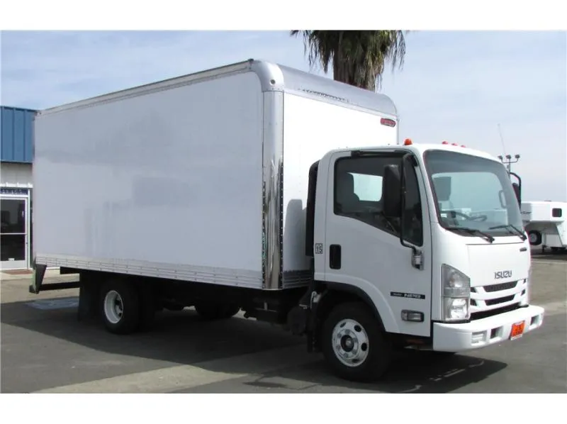 used Horse Trailers Isuzu  for sale, in Madera, CA Thumbnail 3