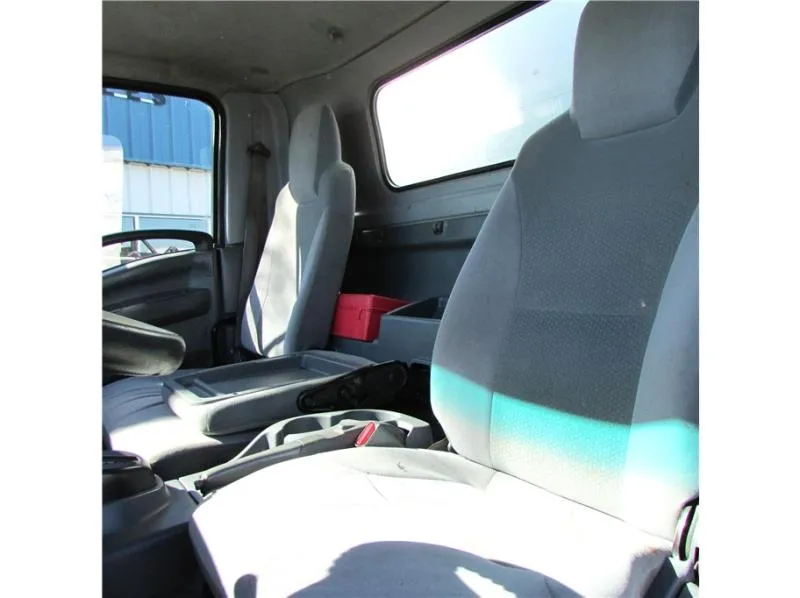 used Horse Trailers Isuzu  for sale, in Madera, CA Thumbnail 17