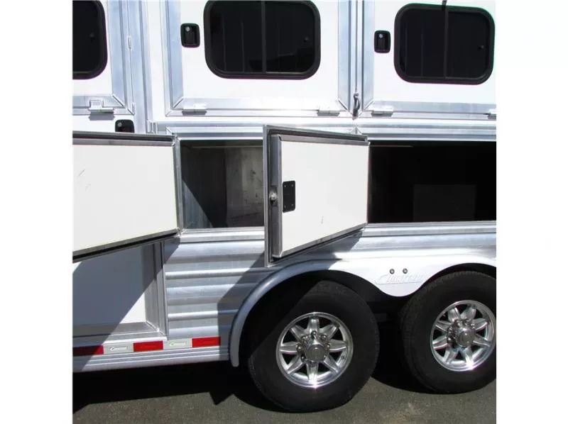 used Horse Trailers Cimarron Trailers  for sale, in Madera, CA Thumbnail 5