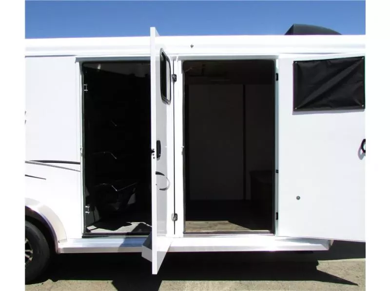 used Horse Trailers Trails West  for sale, in Madera, CA Thumbnail 10