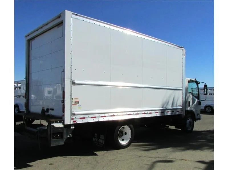 used Horse Trailers Isuzu  for sale, in Madera, CA Thumbnail 4