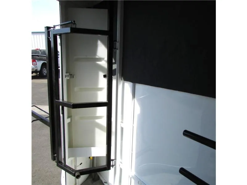 used Horse Trailers Trails West  for sale, in Madera, CA Thumbnail 15