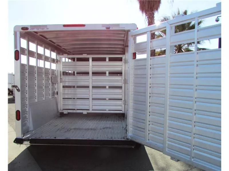 used Horse Trailers Featherlite  for sale, in Madera, CA Thumbnail 7