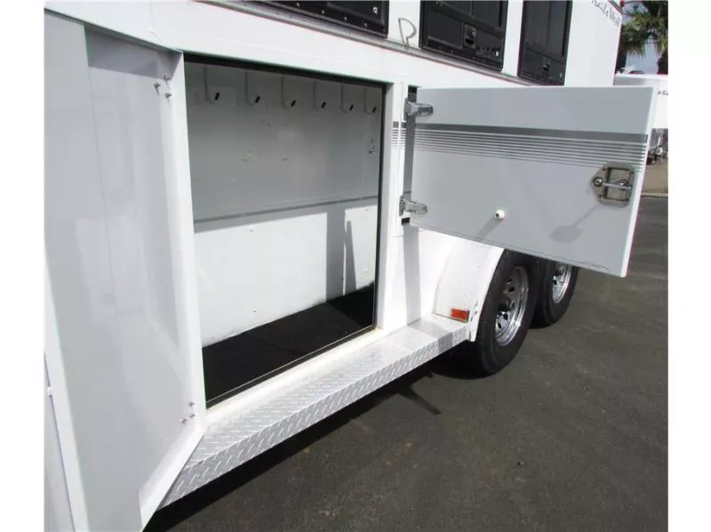 used Horse Trailers Trails West  for sale, in Madera, CA Thumbnail 5