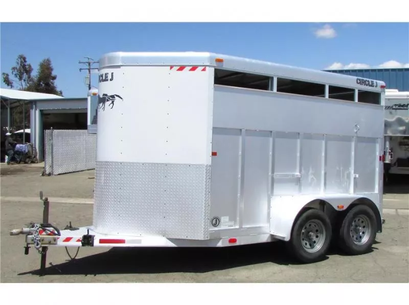 used Horse Trailers Circle J Trailers  for sale, in Madera, CA Thumbnail 3
