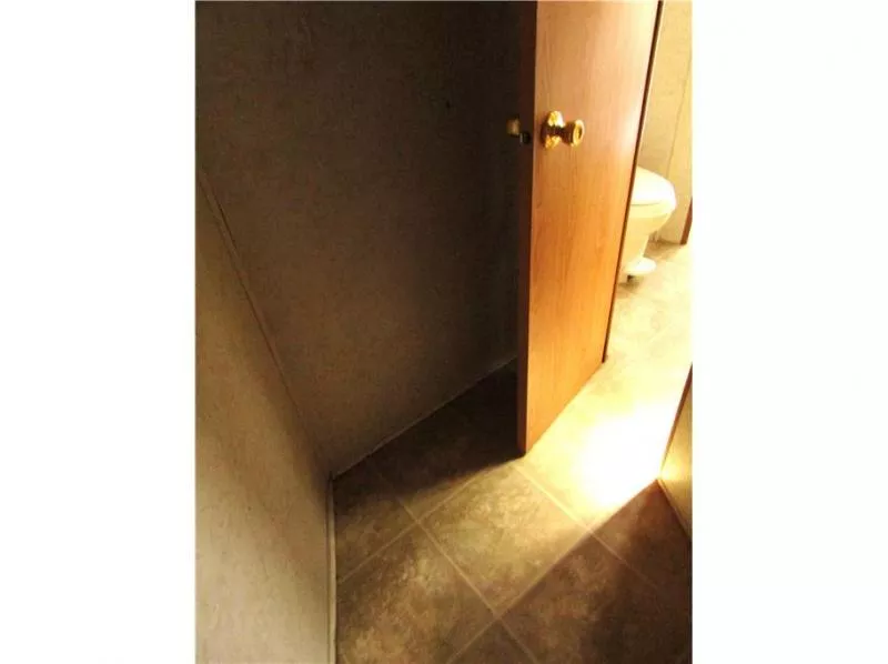 used Horse Trailers Exiss Trailers  for sale, in Madera, CA Thumbnail 36