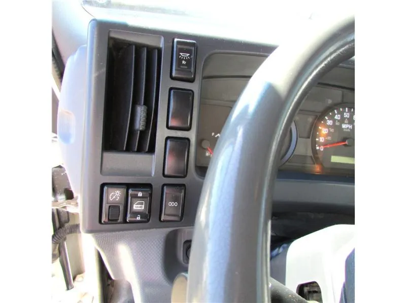 used Horse Trailers Isuzu  for sale, in Madera, CA Thumbnail 17