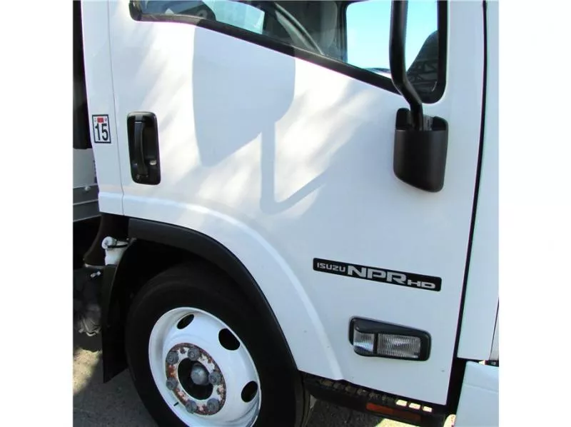 used Horse Trailers Isuzu  for sale, in Madera, CA Thumbnail 24