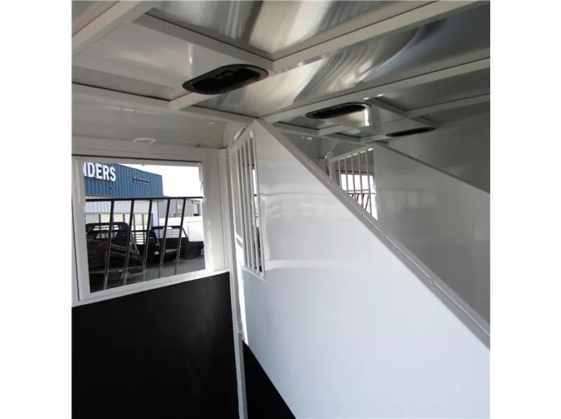 used Horse Trailers Trails West  for sale, in Madera, CA Thumbnail 8