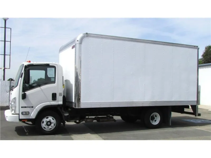 2017 Isuzu NPR/NPR-HD 