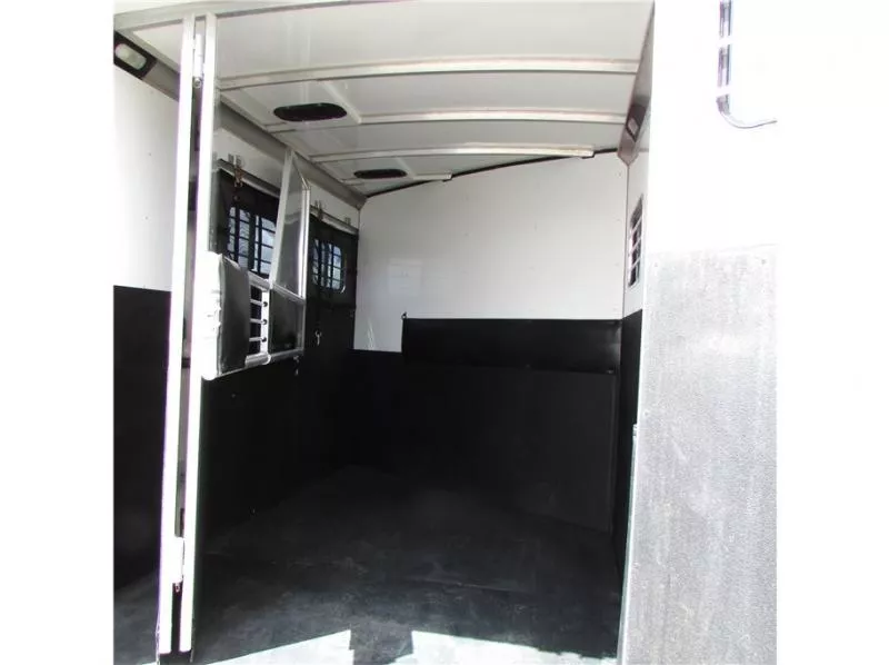 used Horse Trailers Sundowner Trailers  for sale, in Madera, CA Thumbnail 13