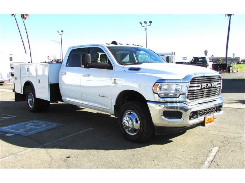 2020 Ram 3500 Crew Cab & Chassis SLT Cab & Chassis 4D 2020 Ram 3500 Crew Cab & Chassis SLT Cab & Chassis 4D