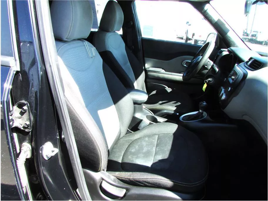 2014 Kia Soul + photo 14