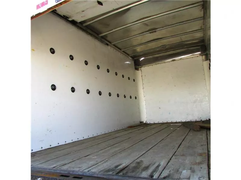 used Horse Trailers Isuzu  for sale, in Madera, CA Thumbnail 7