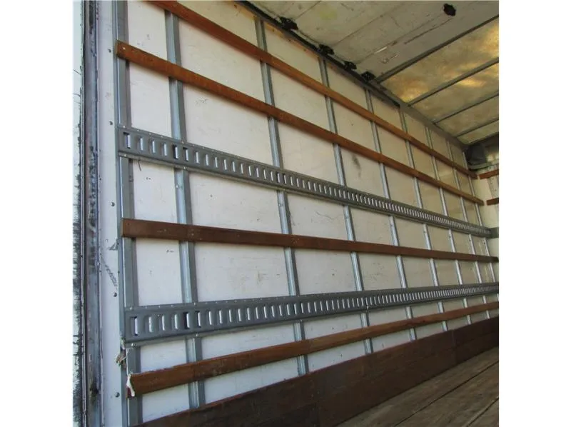 used Horse Trailers Isuzu  for sale, in Madera, CA Thumbnail 9