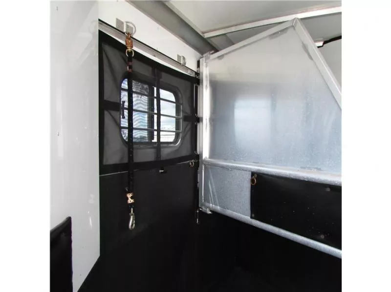 used Horse Trailers Sundowner Trailers  for sale, in Madera, CA Thumbnail 10