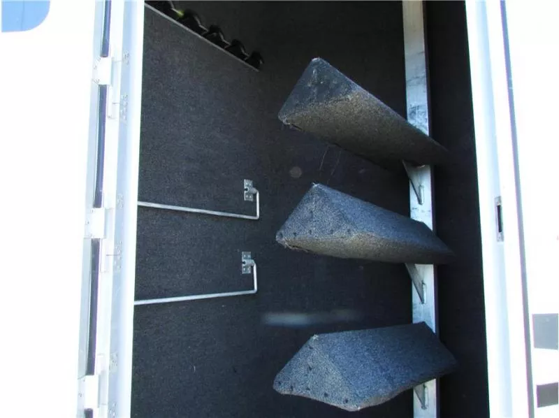 used Horse Trailers Exiss Trailers  for sale, in Madera, CA Thumbnail 7