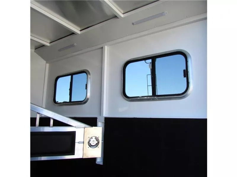 used Horse Trailers Trails West  for sale, in Madera, CA Thumbnail 9