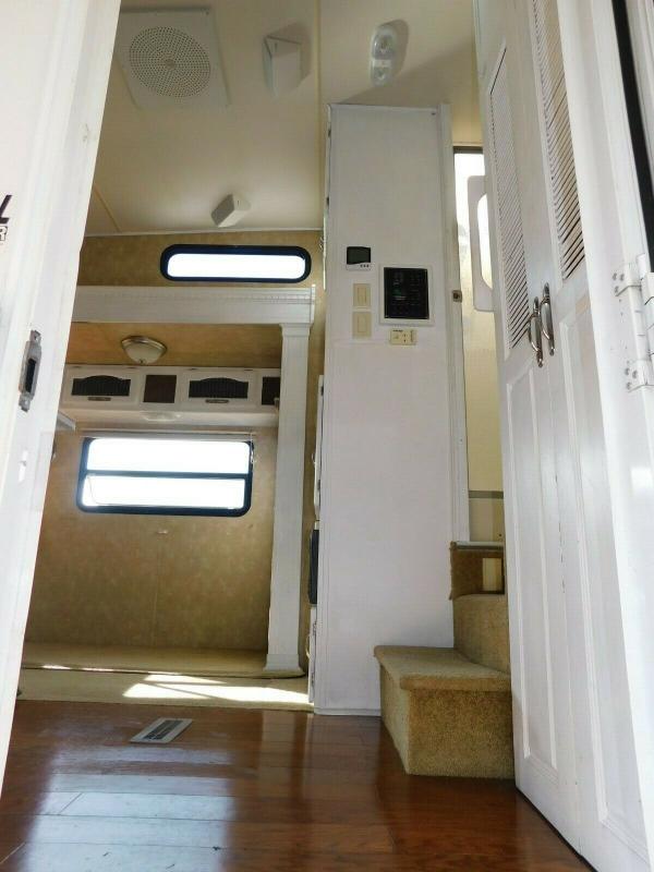 used Fifth Wheel Trailers Forest River Forest River for sale, in Orlando, FL Thumbnail 3