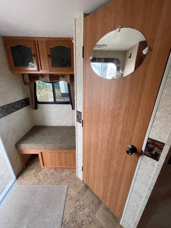 used Travel Trailers Keystone RV Keystone RV for sale, in Orlando, FL Thumbnail 10