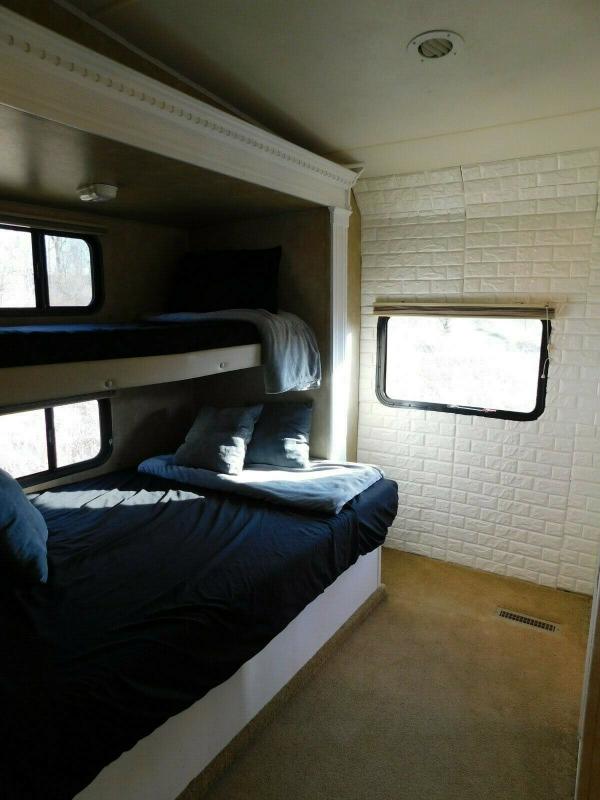used Fifth Wheel Trailers Forest River Forest River for sale, in Orlando, FL Thumbnail 10