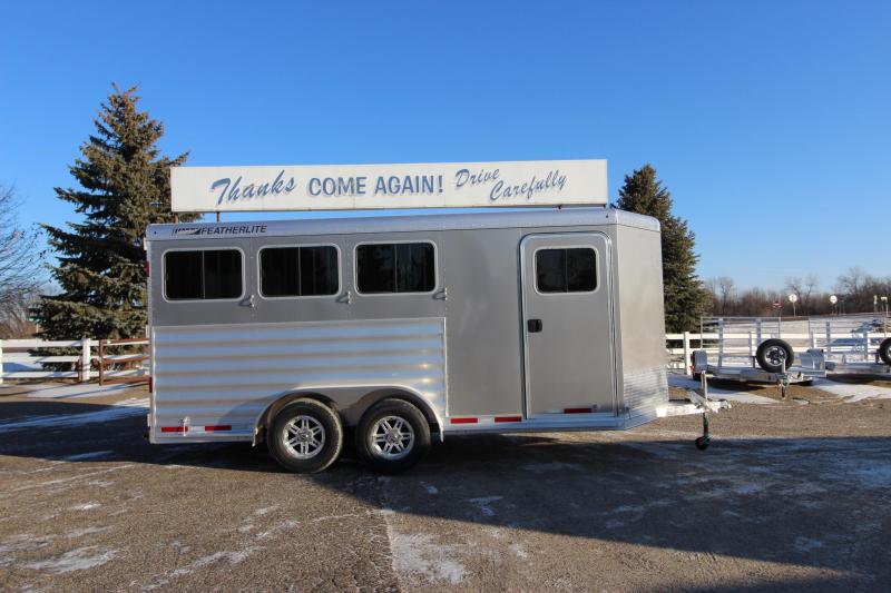 2022 Featherlite 3HR BP Horse Trailer 2022 Featherlite 3HR BP Horse Trailer